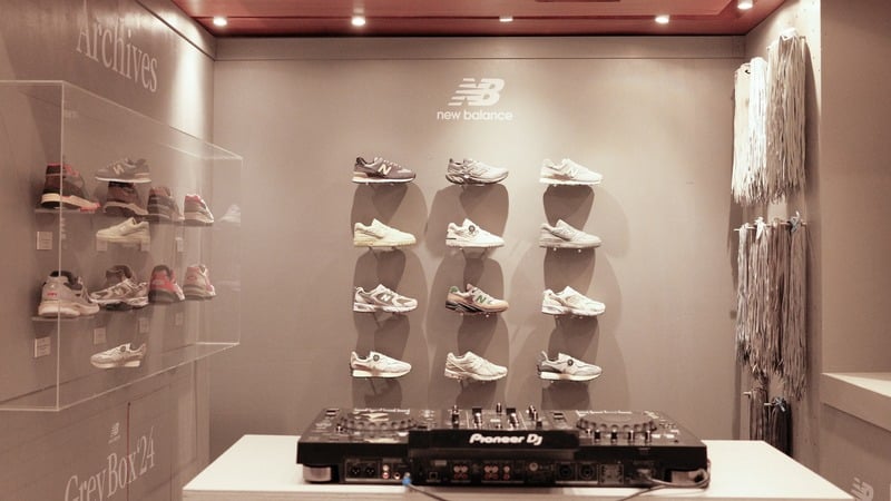 Atmos store dress up