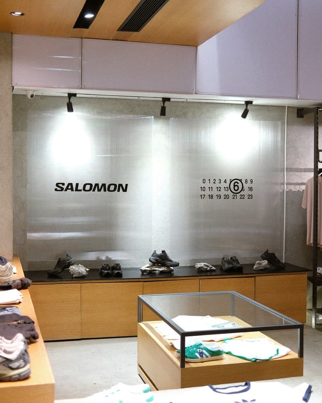 Commonwealth display panels